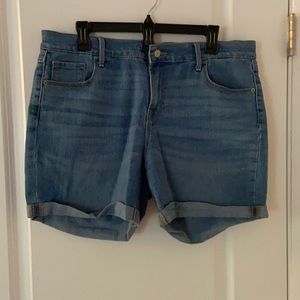 Old Navy 5’’ Denim Shorts